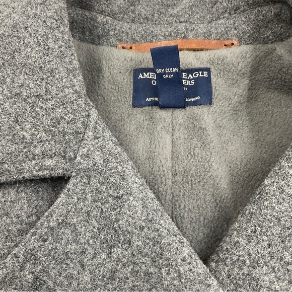 American Eagle Wool Blend Pea Coat Grey Double Breasted Pockets Collared VGUC M - Picture 11 of 14